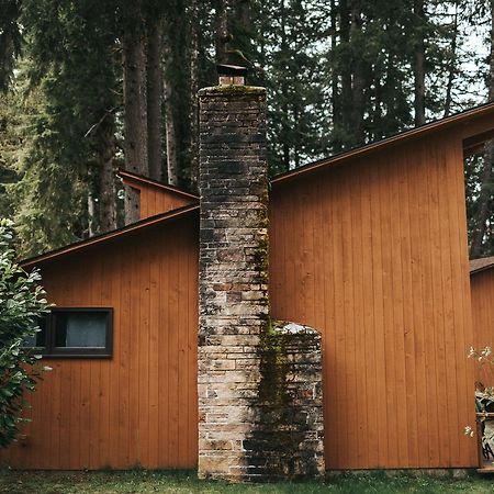 Loloma Lodge And Cabins McKenzie Bridge Экстерьер фото