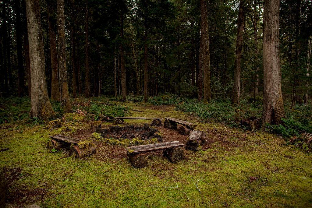 Loloma Lodge And Cabins McKenzie Bridge Экстерьер фото